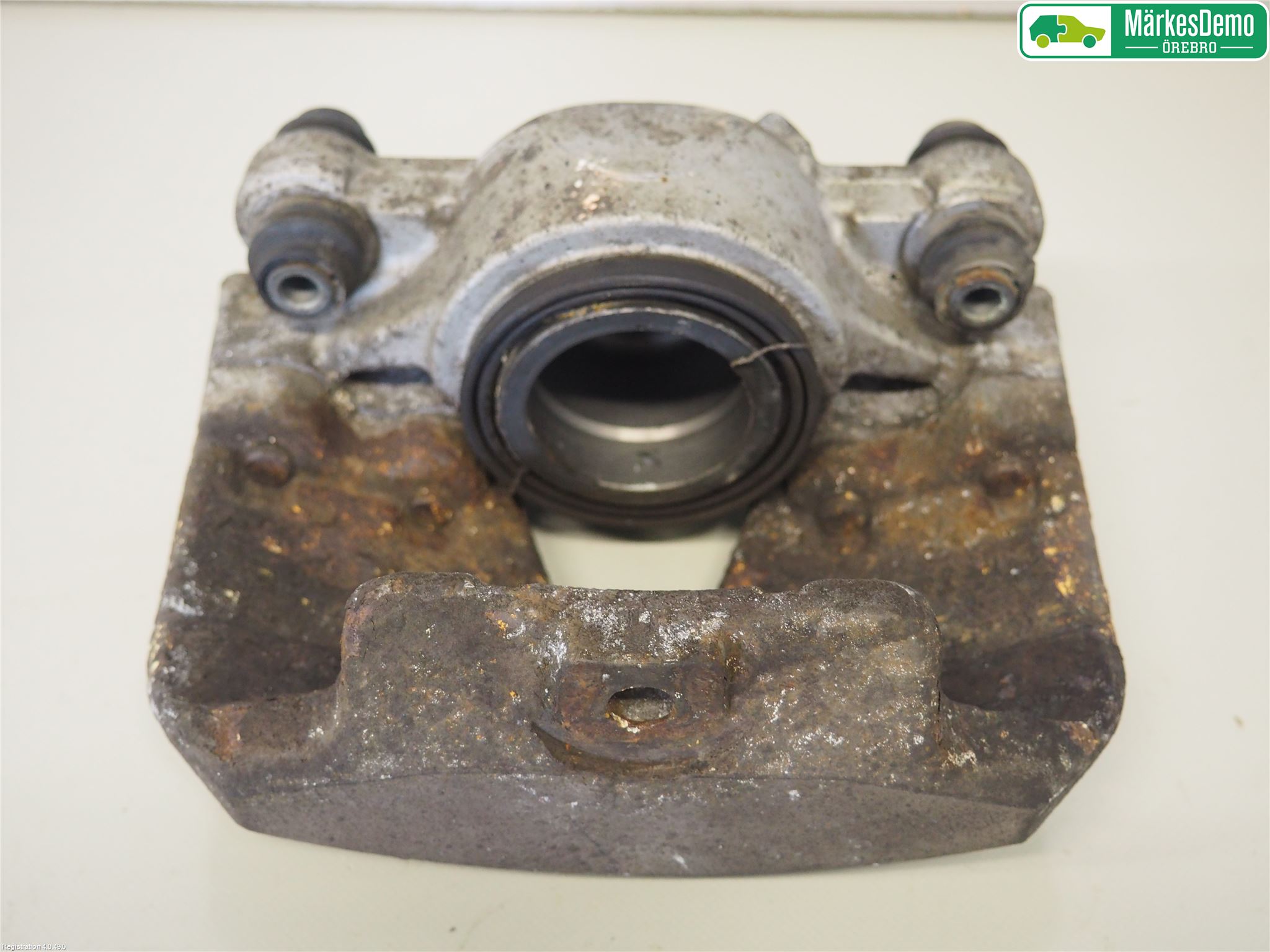 Audi Q5 09-16 Bromsok Fram Vänster