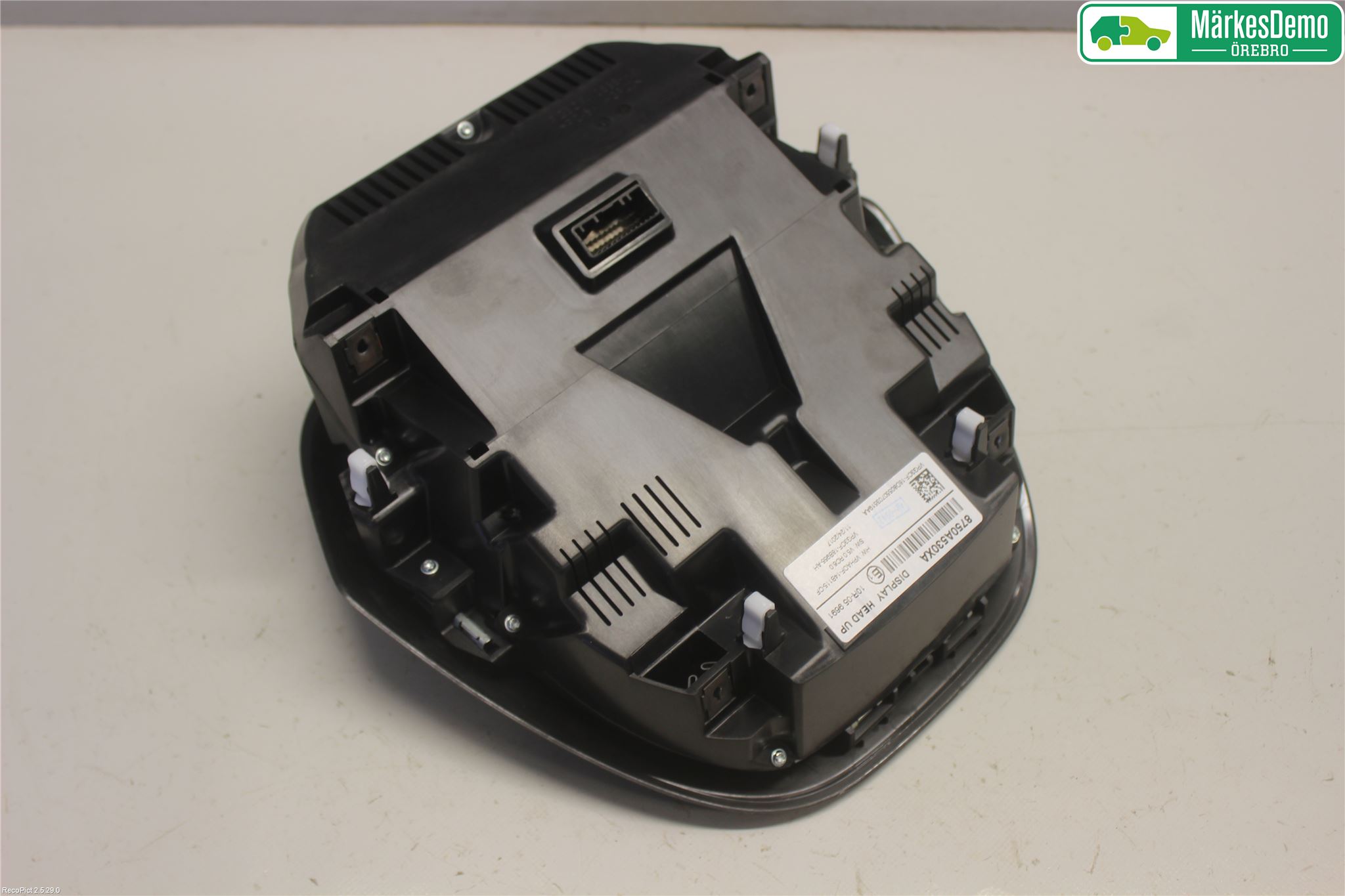 Mitsubishi ECLIPS CROSS Bildskärm