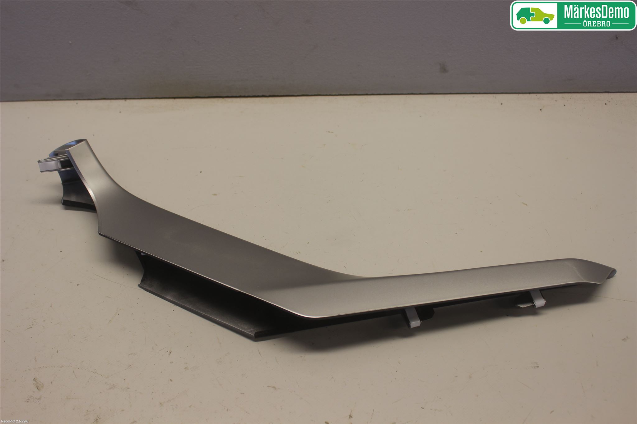 Mitsubishi ECLIPS CROSS Instrumentbräda Inlägg-Dekorlist