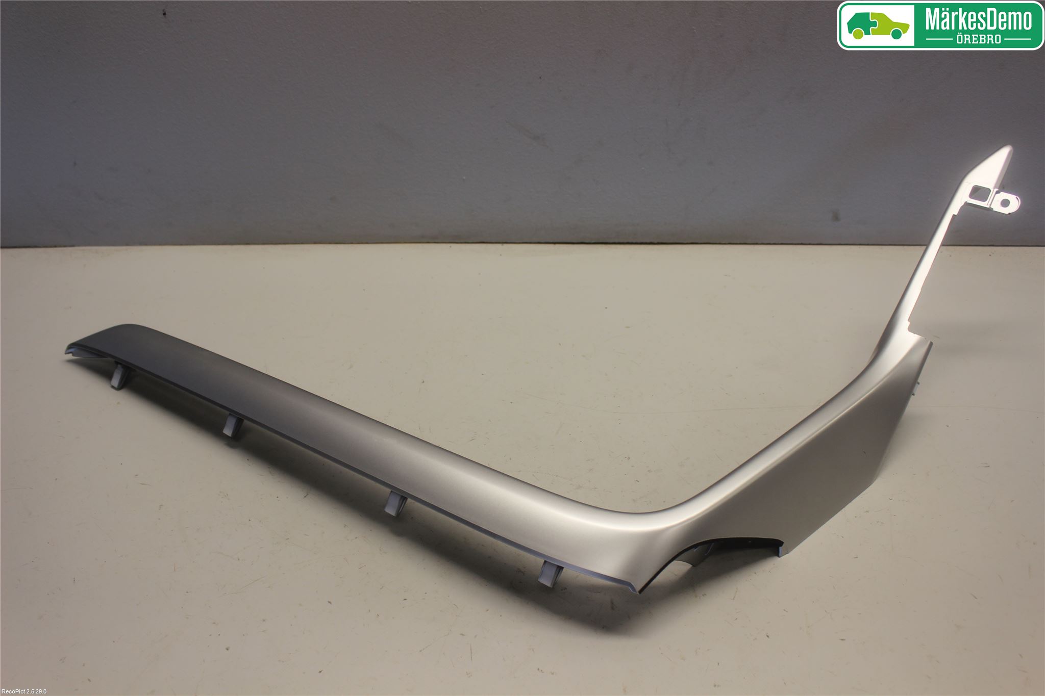 Mitsubishi ECLIPS CROSS Instrumentbräda Inlägg-Dekorlist