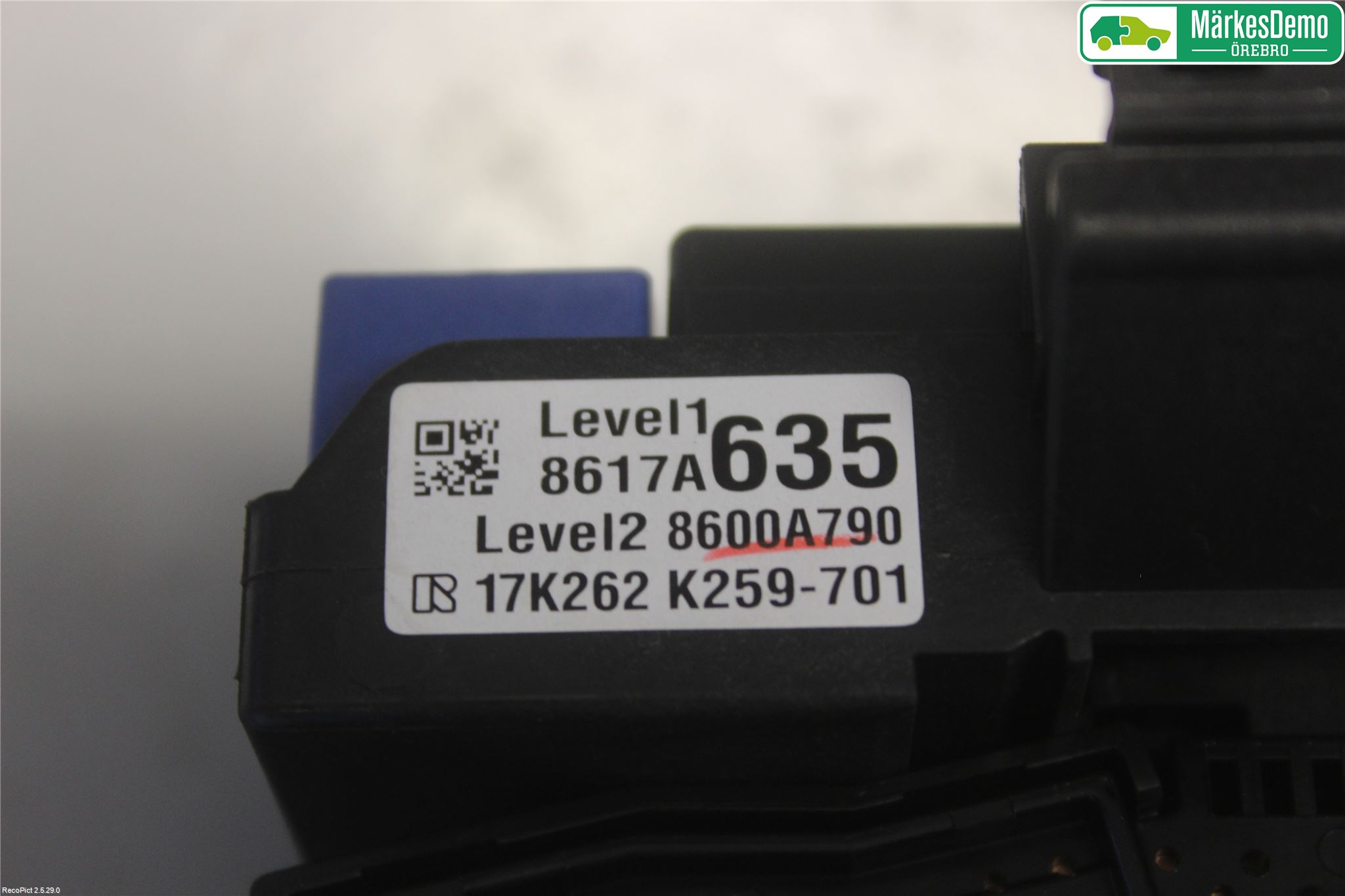 Mitsubishi ECLIPS CROSS Spakcentral