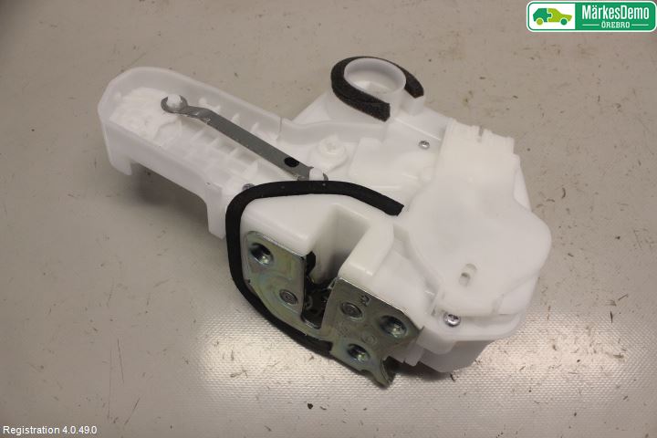 Mitsubishi ECLIPS CROSS Låskista-Dörrlås