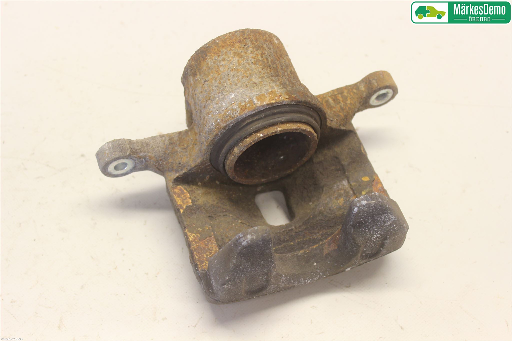 Kia CEED 12-18 Bromsok Fram Vänster