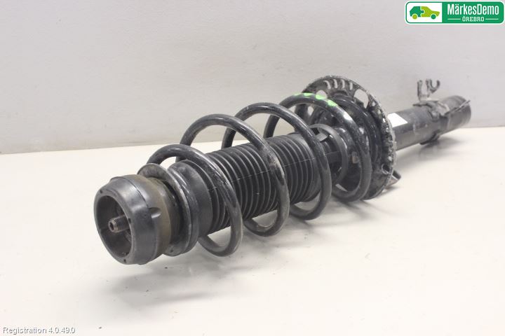 Volkswagen VW POLO 10-17 Fjäderben Fram Vänster