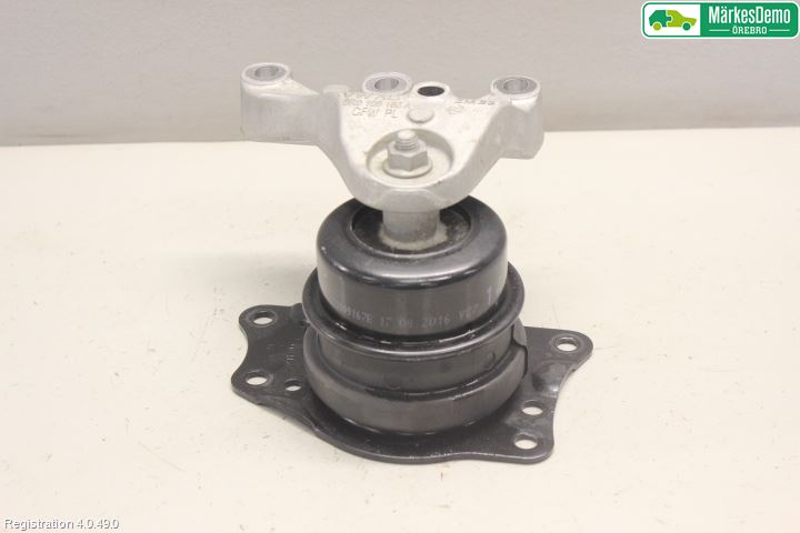 Volkswagen VW POLO 10-17 Motorkudde