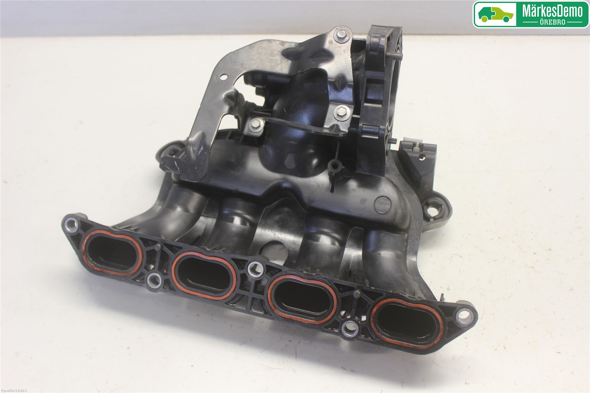 Peugeot 207 Grenrör Insug