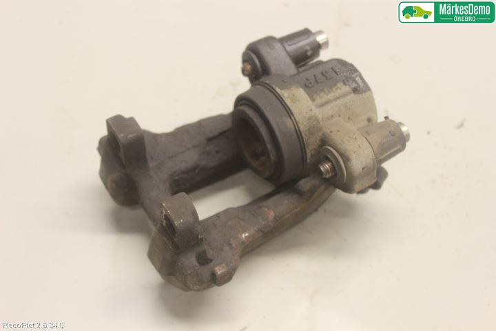 BMW 3 F30/F31/F80 12-19 Bromsok Bak Höger