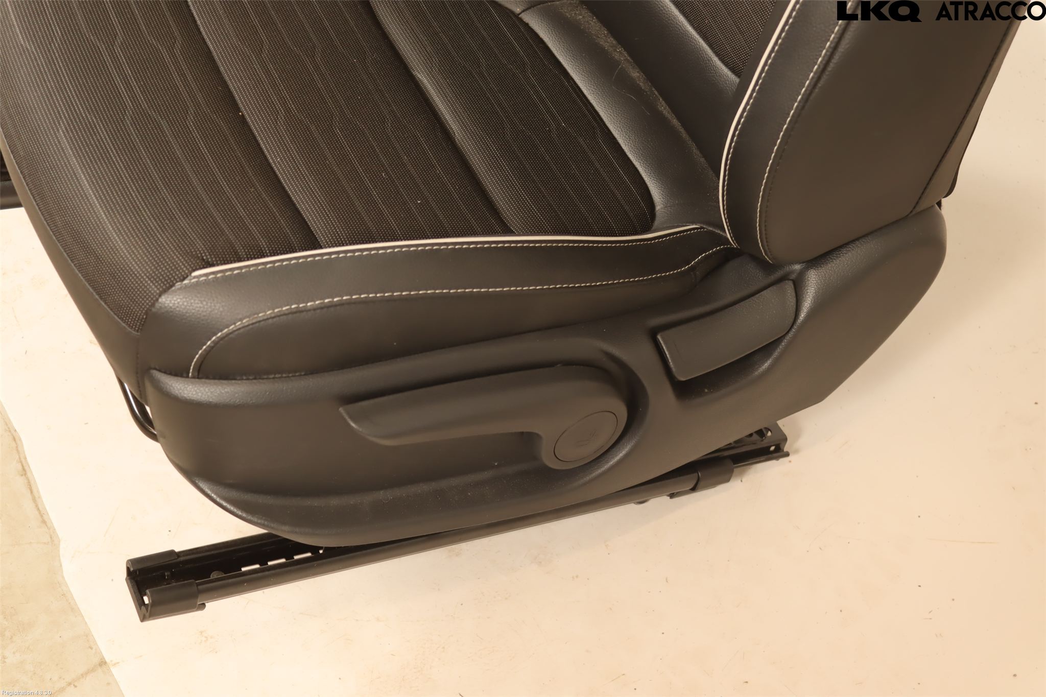 Kia STONIC 18->> Inredning Stol Fram Vä