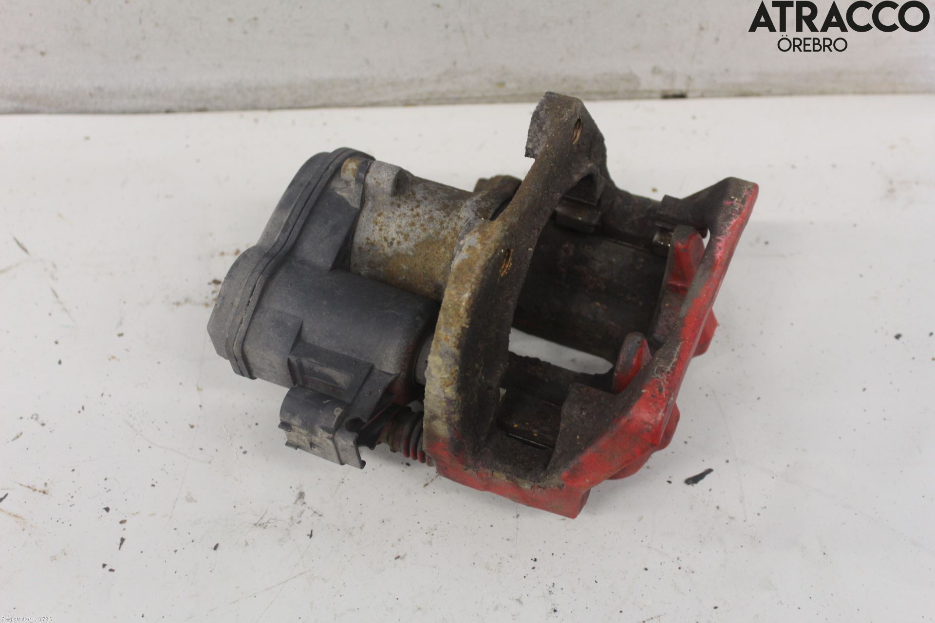 BMW 5 F10/F11/F18 09-17 Bromsok Bak Höger