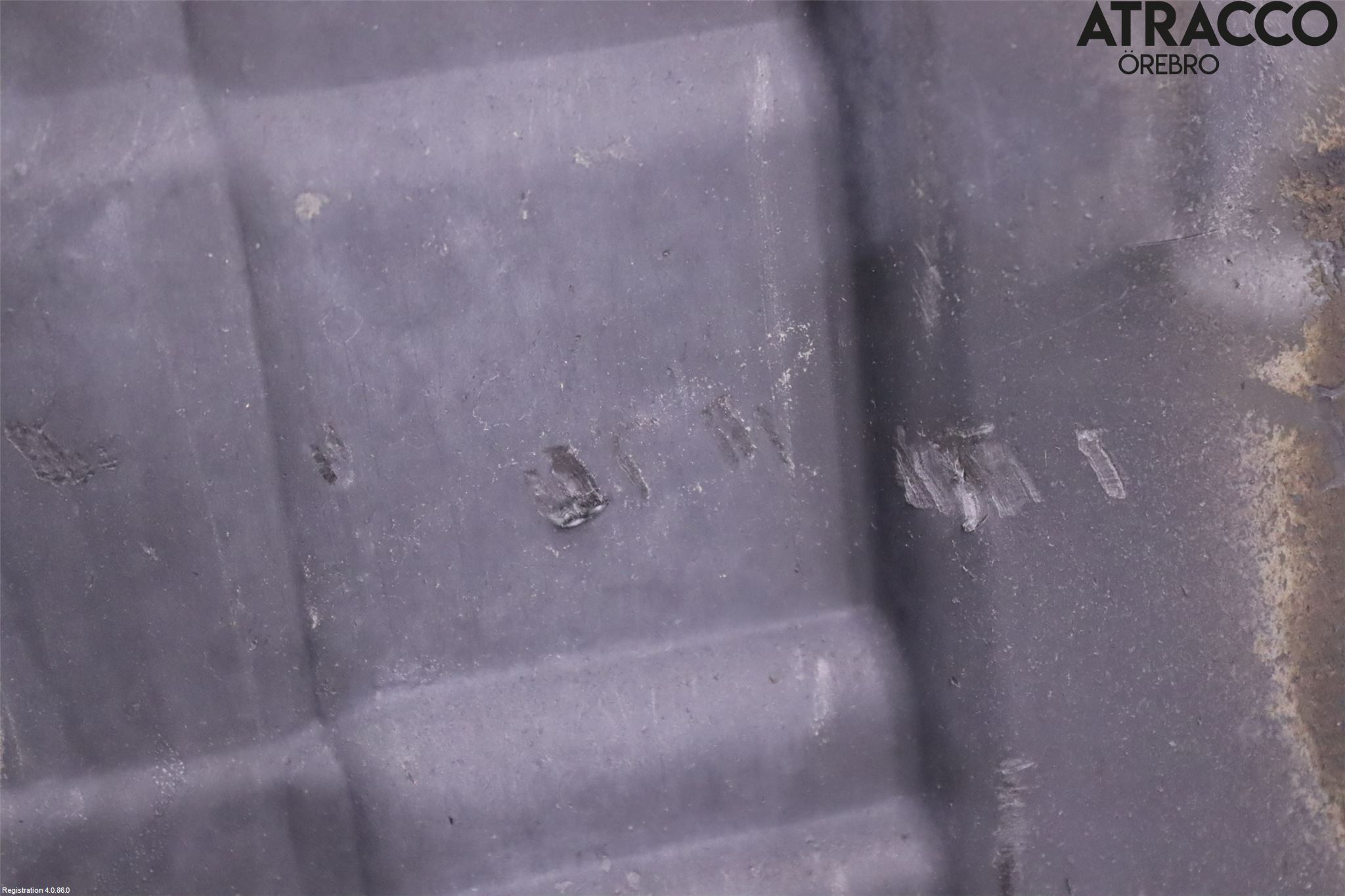 Nissan LEAF 18- Hasplåt Plåt-Plast