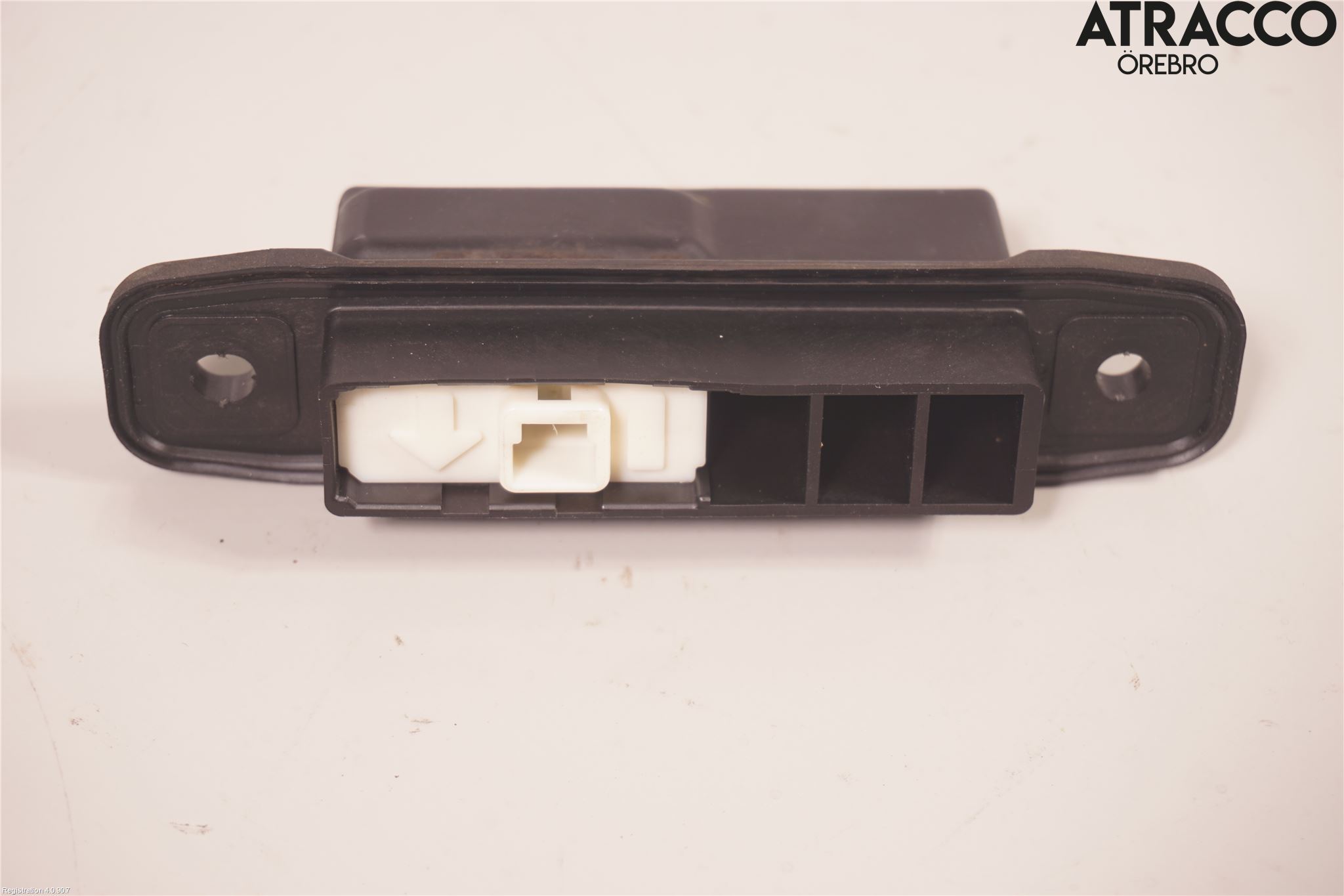 Toyota AVENSIS 09-15 Bakluckehandtag