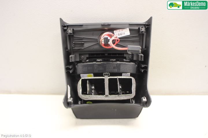 Audi A6/S6 4G 11-18 Defrosterkanal-Munstycke