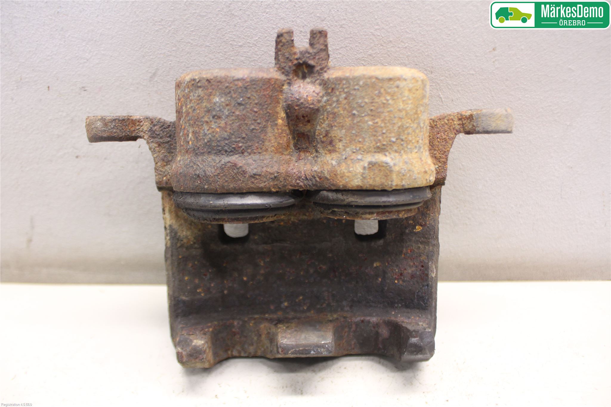 Nissan NAVARA 05-16 Bromsok Fram Vänster