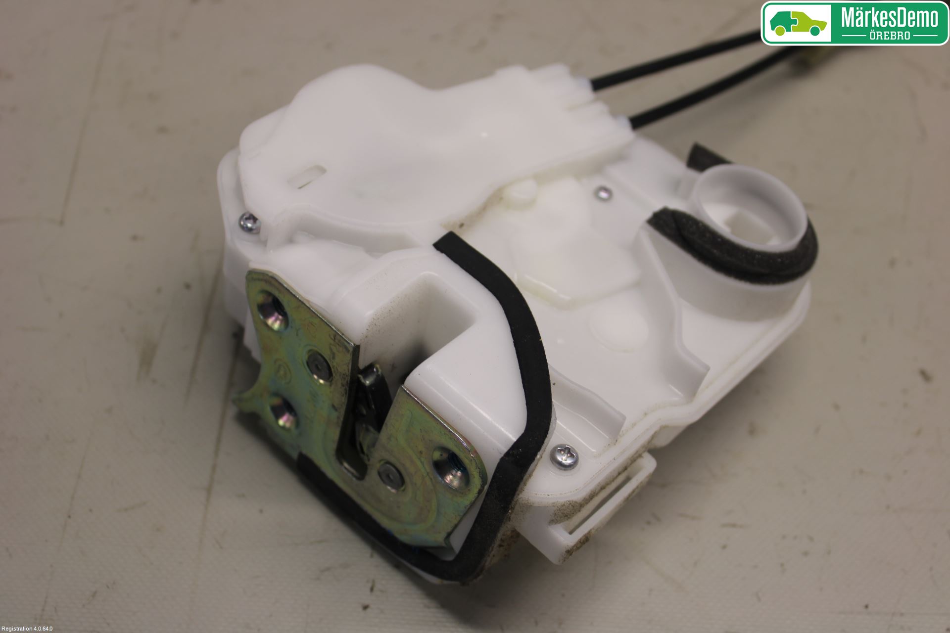 Mitsubishi OUTLANDER 13-21 Låskista-Dörrlås