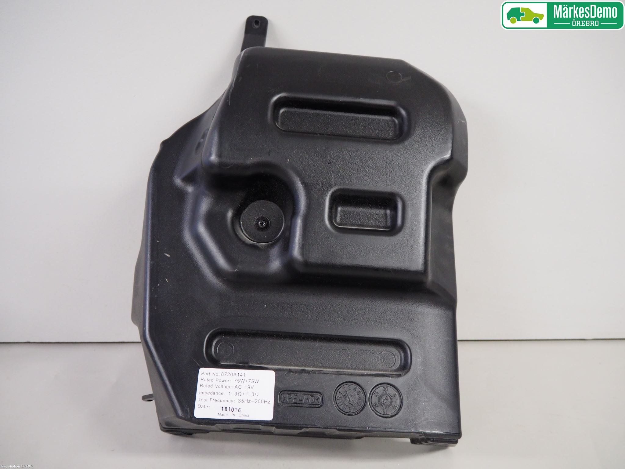 Mitsubishi OUTLANDER 13-21 Högtalare