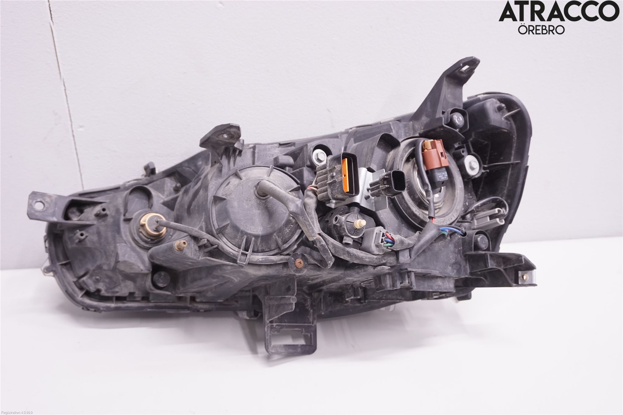 Mitsubishi OUTLANDER 07-12 Strålkastare Höger