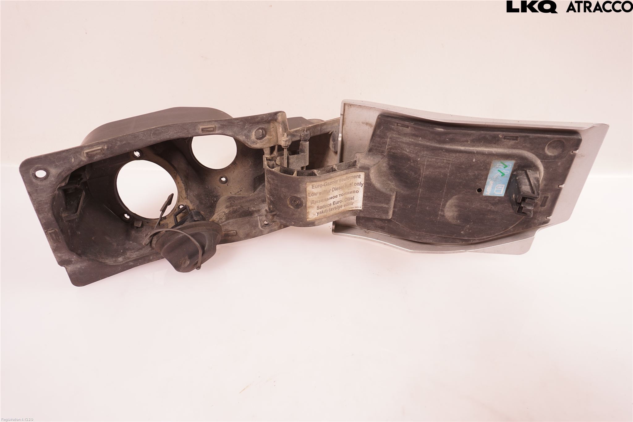 Opel VIVARO 15-19 Tanklucka