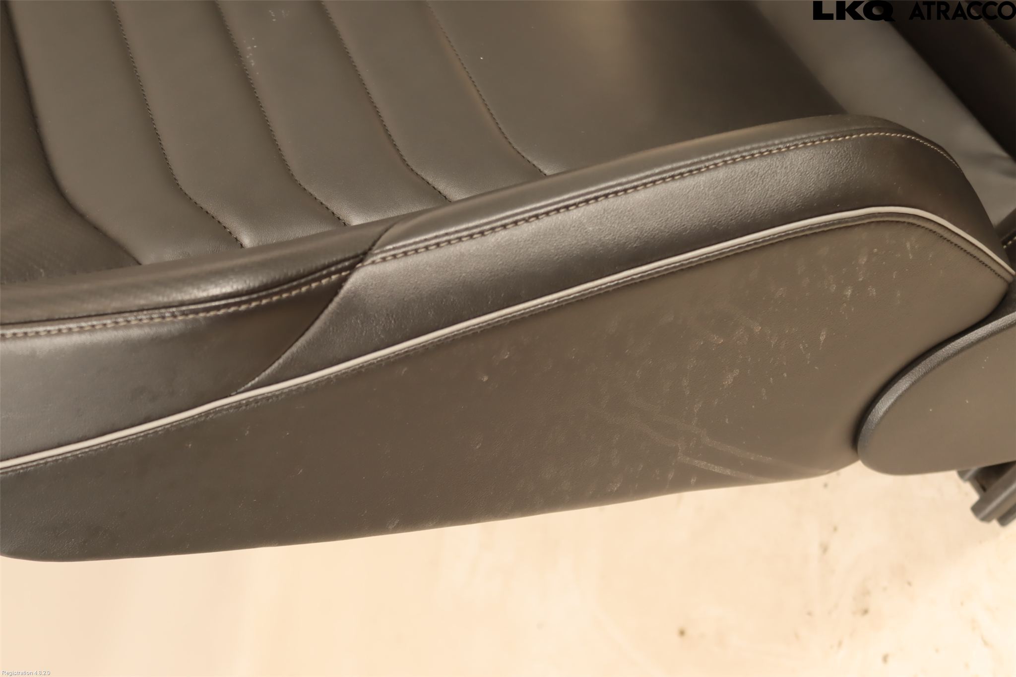 Volkswagen VW ARTEON 17- Inredning Stol Fram Vä