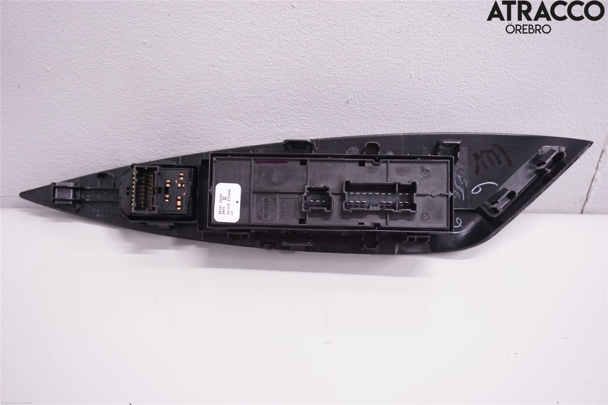 Nissan LEAF 18- Strömställare Elhiss