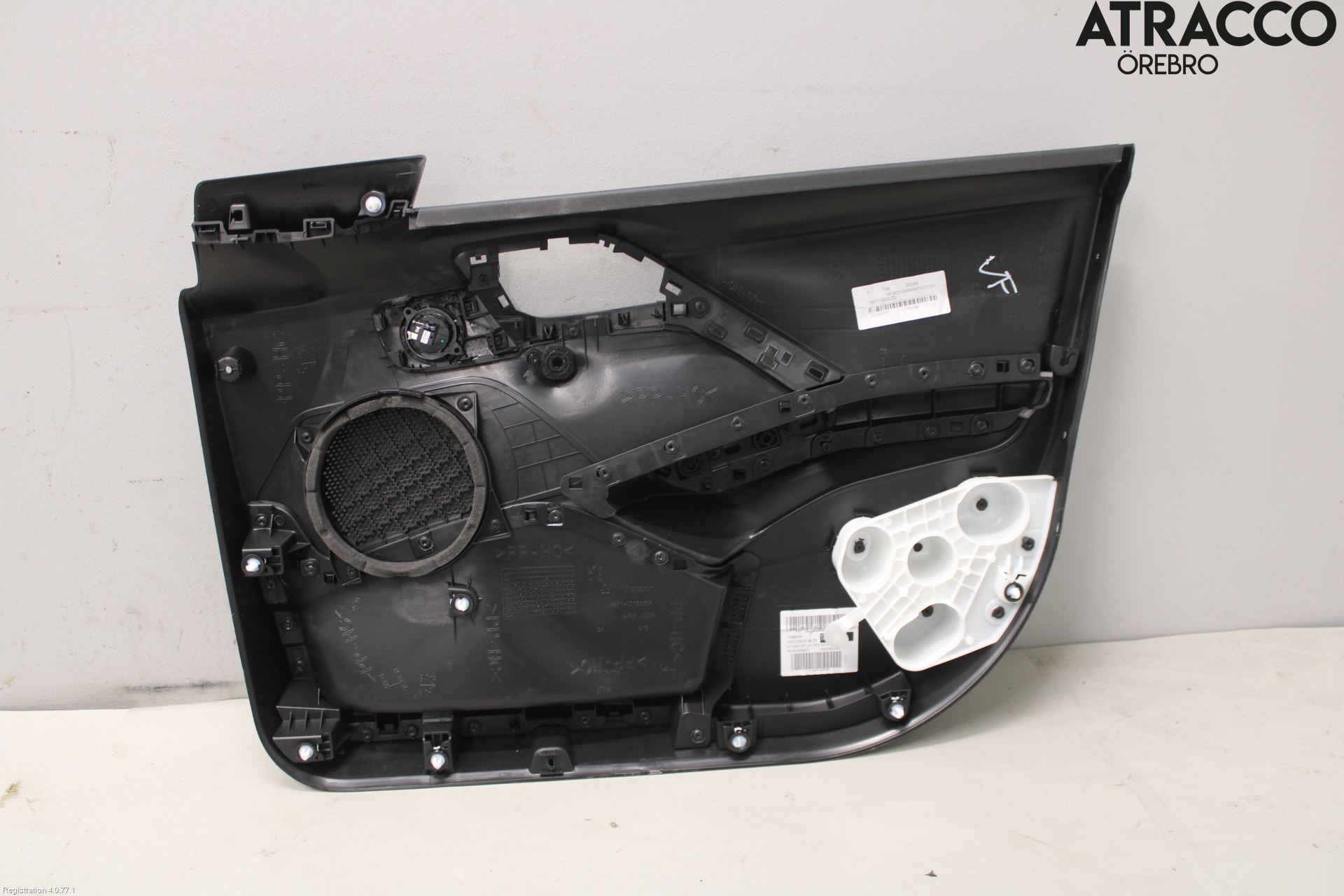 Peugeot PEUGOT 208 16-19 Dörrklädsel Vä