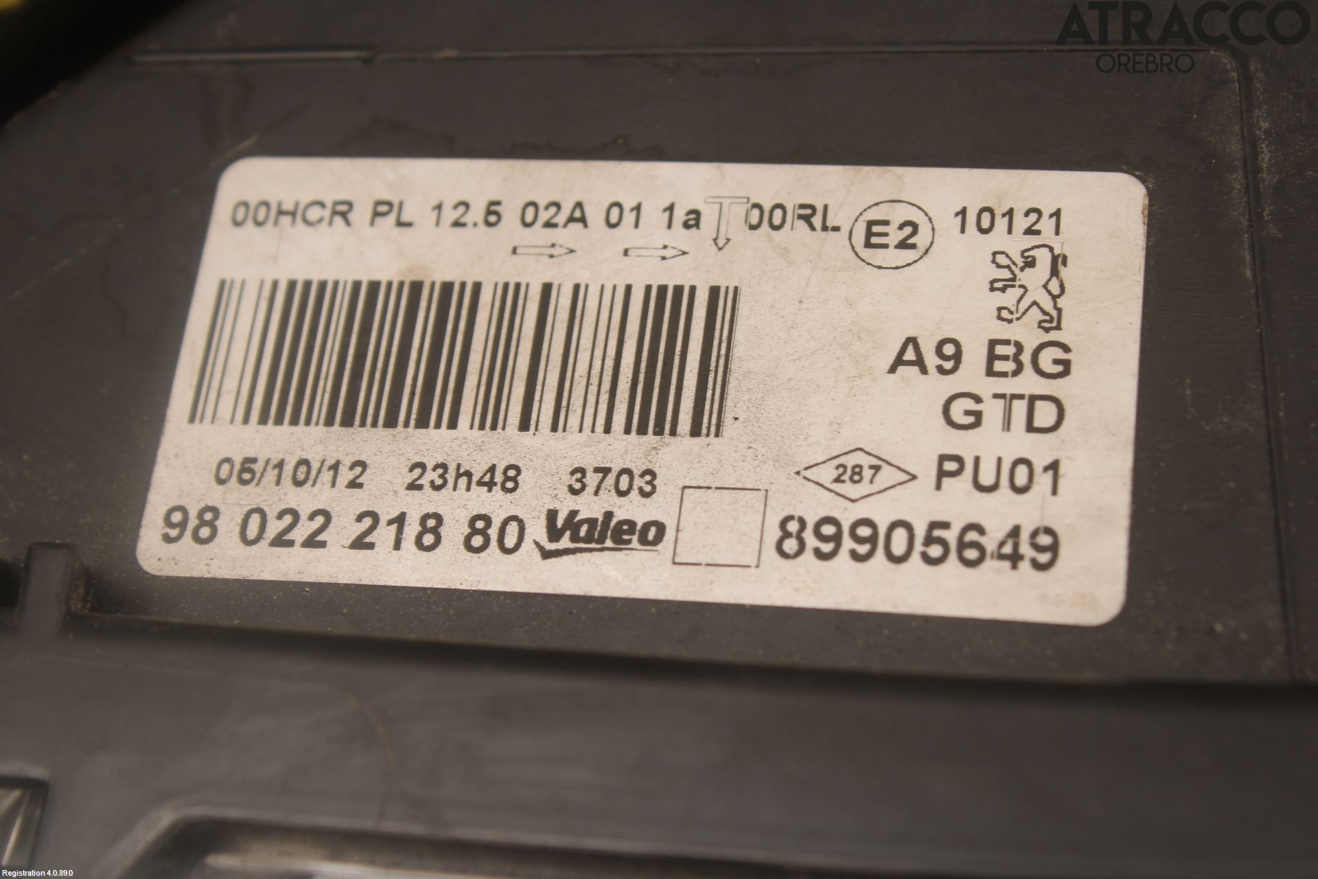 Peugeot 208 12-15 Strålkastare Vänster