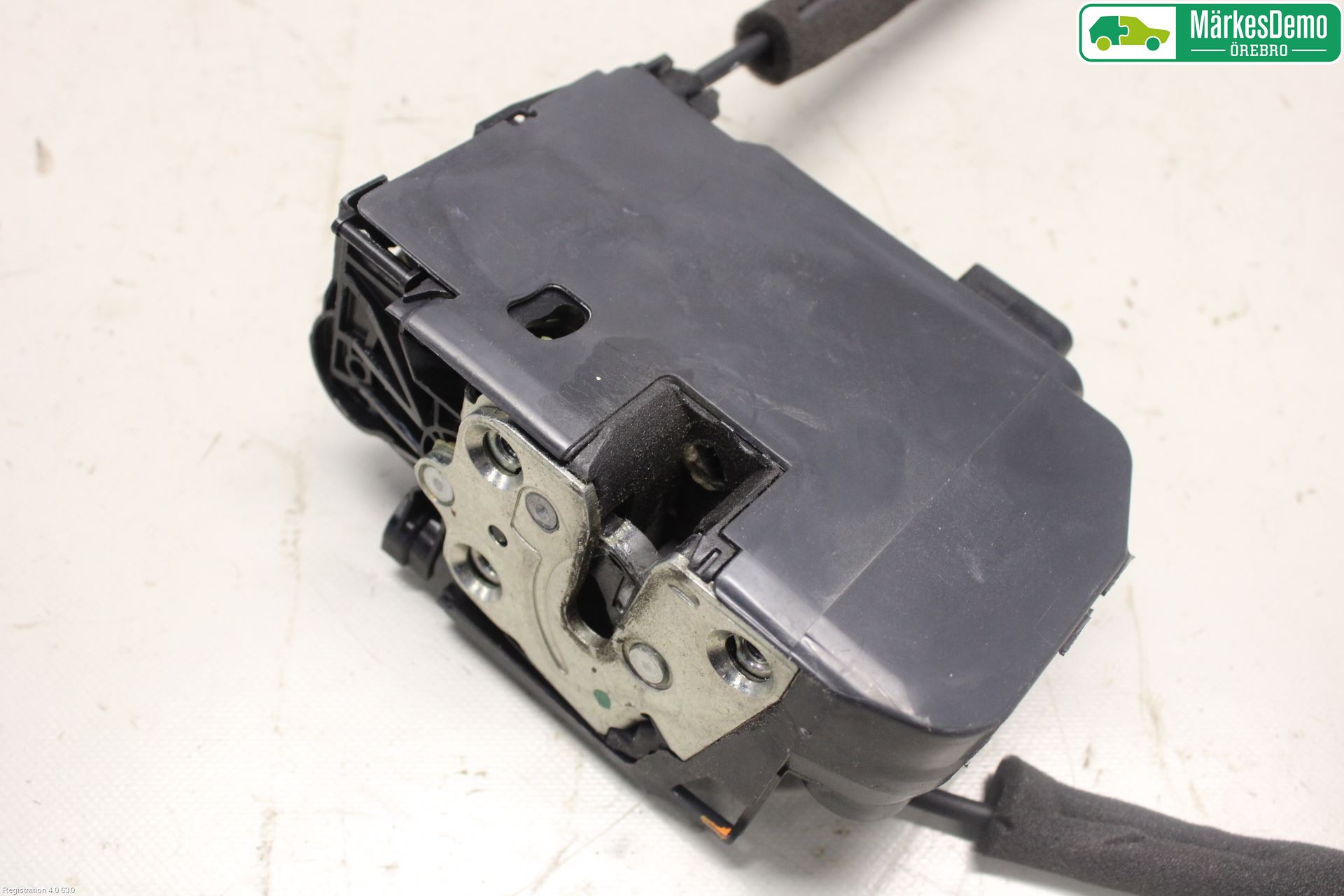 Iveco DAILY 14->> Låskista-Dörrlås