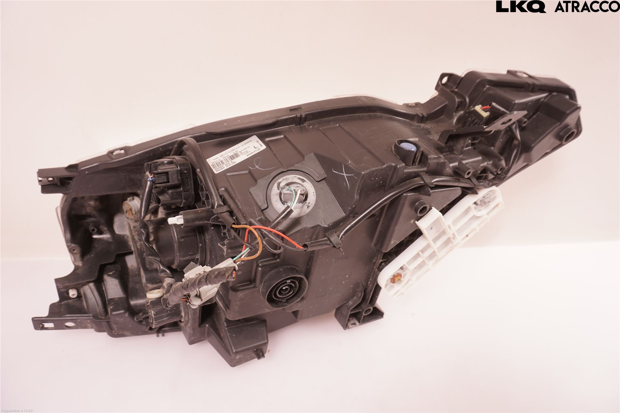 Nissan LEAF 11-17 Strålkastare Vänster