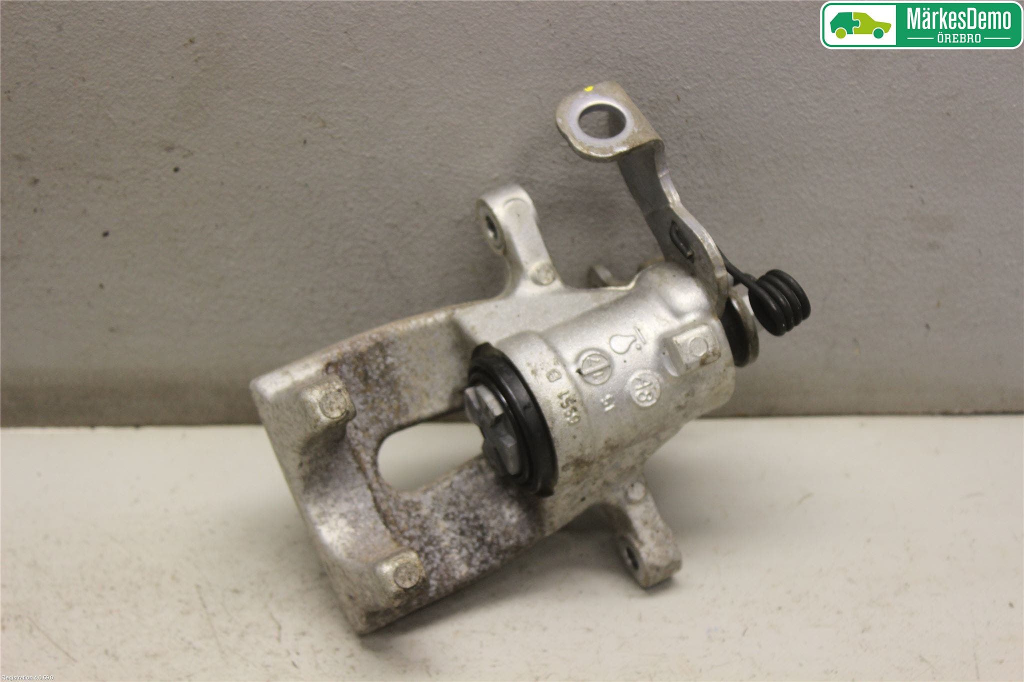 Kia CEED 12-18 Bromsok Bak Höger