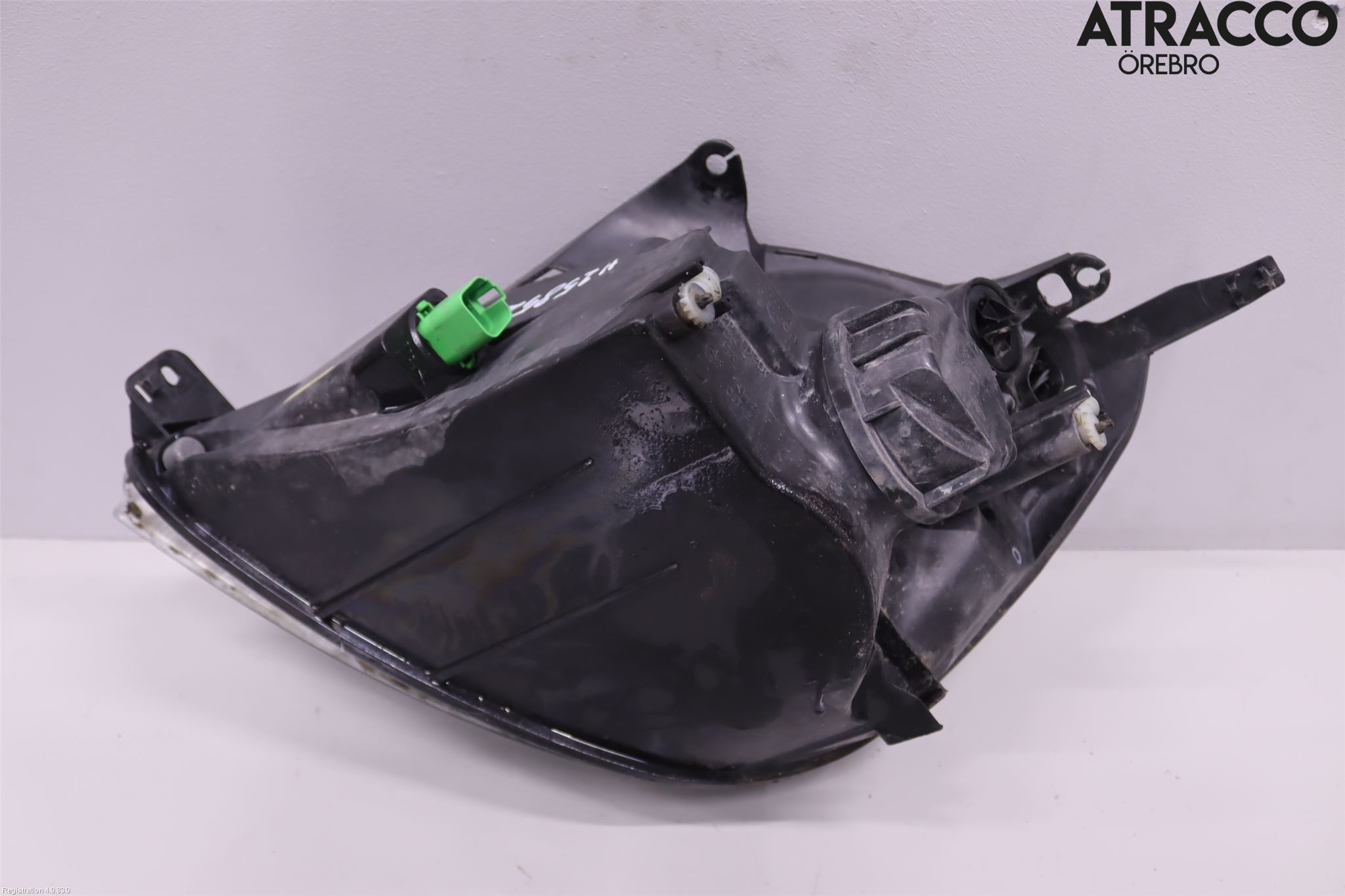 Ford FIESTA     02-05 Strålkastare Höger