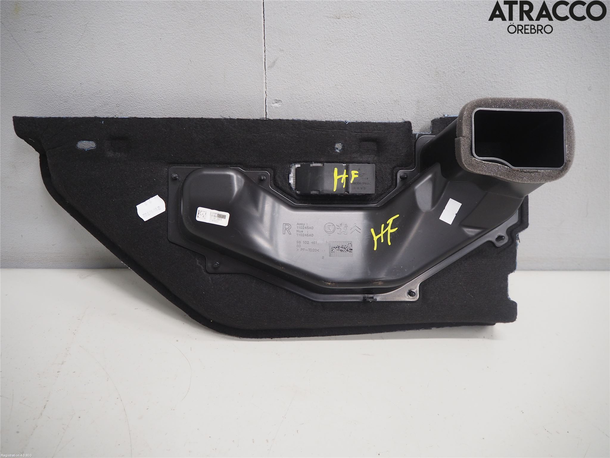 Peugeot 3008 17-24 Instrbräda Stötskydd