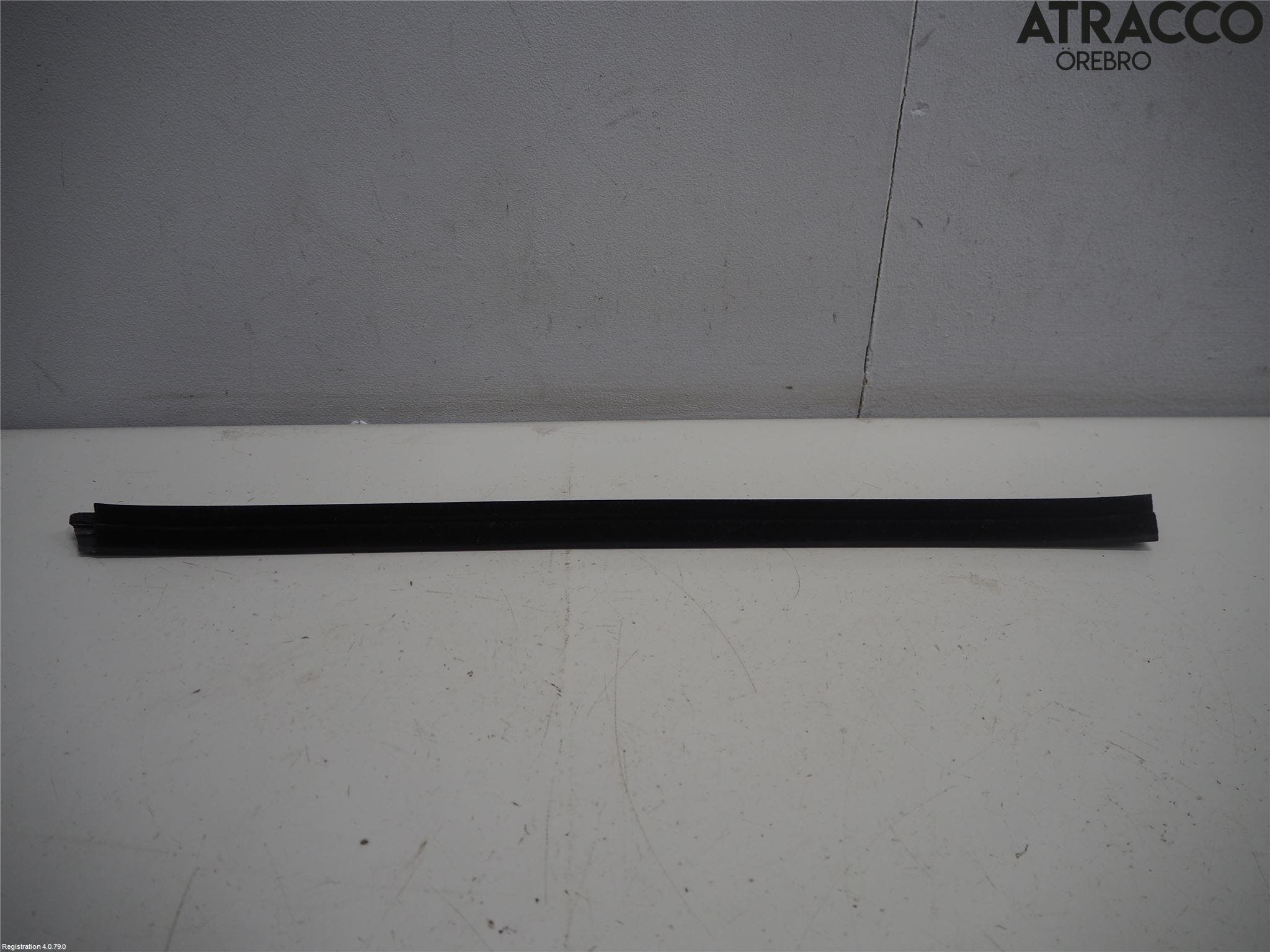 Kia RIO 17- Dörr Dekorlist Bak Hö