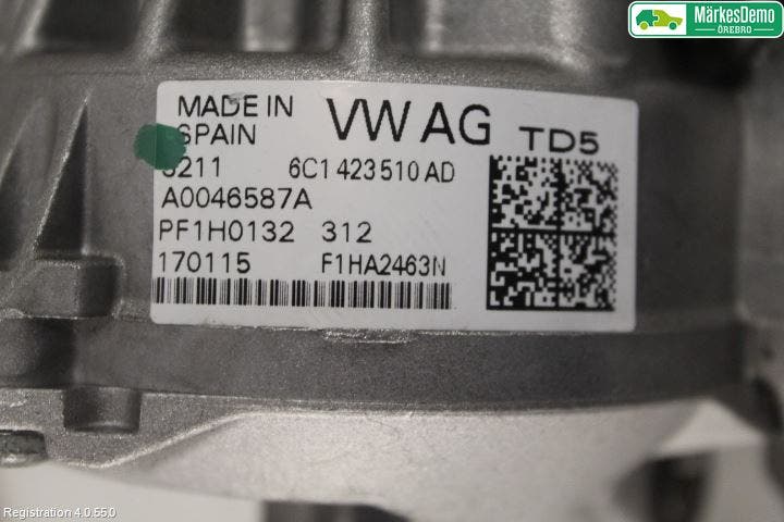 Volkswagen VW POLO 10-17 Rattaxelagg Med Inb Servo