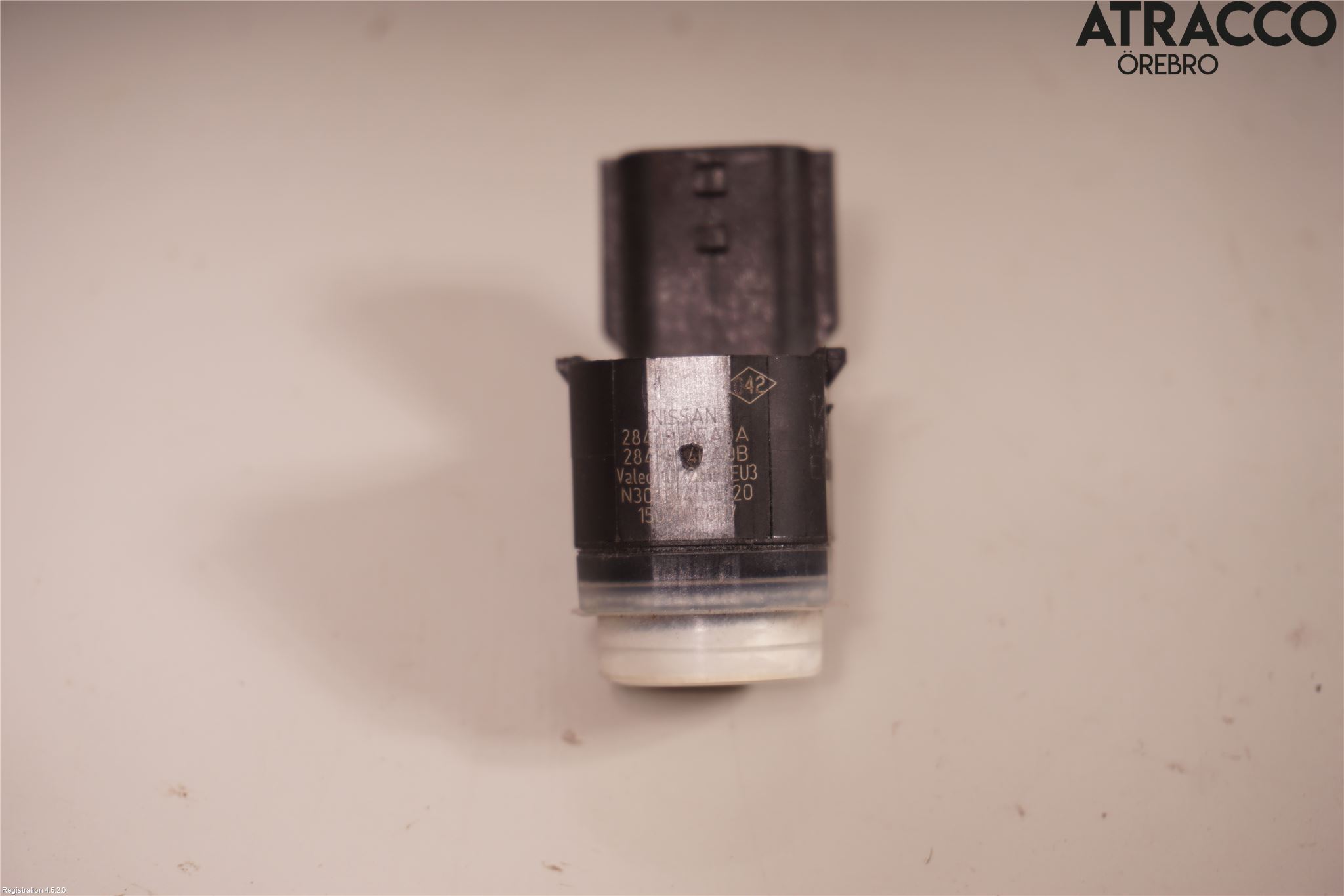 Nissan QASHQAI 14-17 Parkeringshjälp Frontsensor