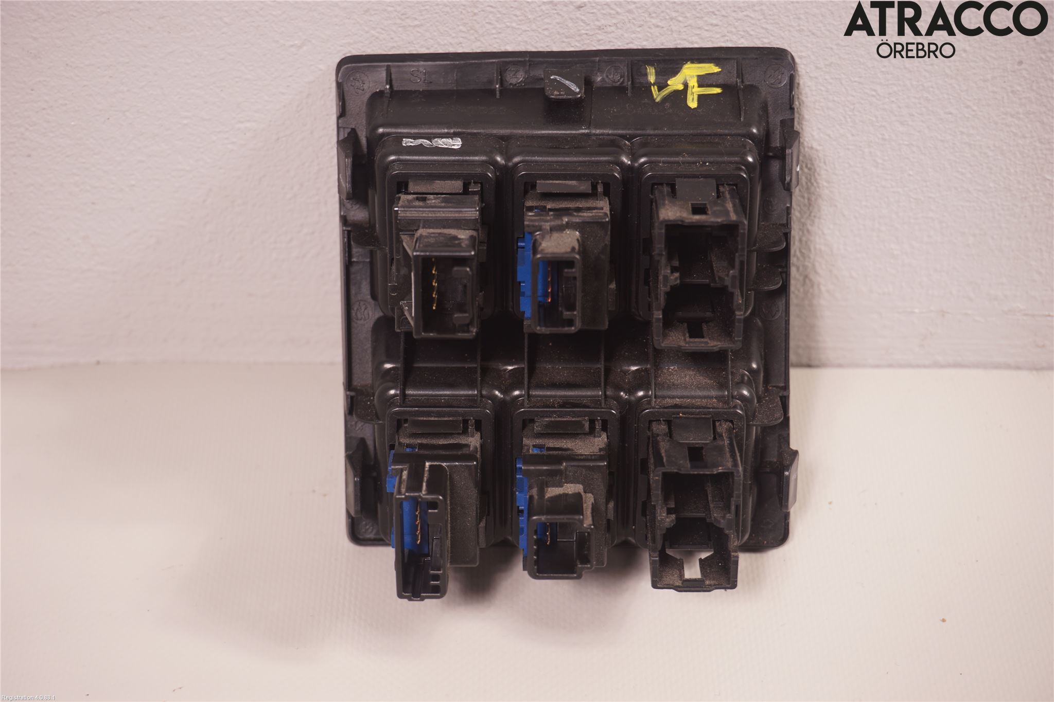 Toyota HILUX 16- Strömställare Multifunktion