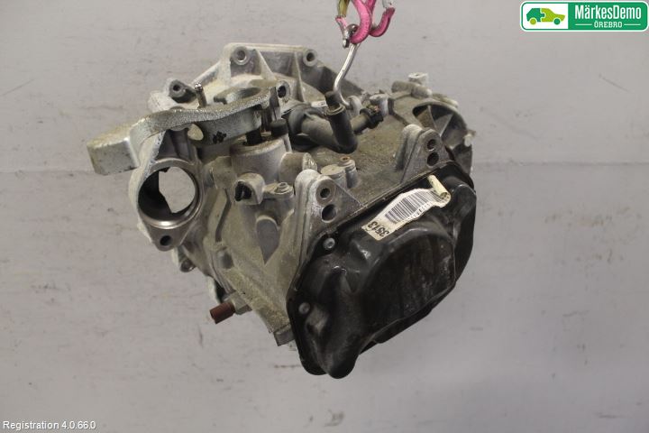 Volkswagen VW POLO 10-17 Växellåda Man 5 Vxl