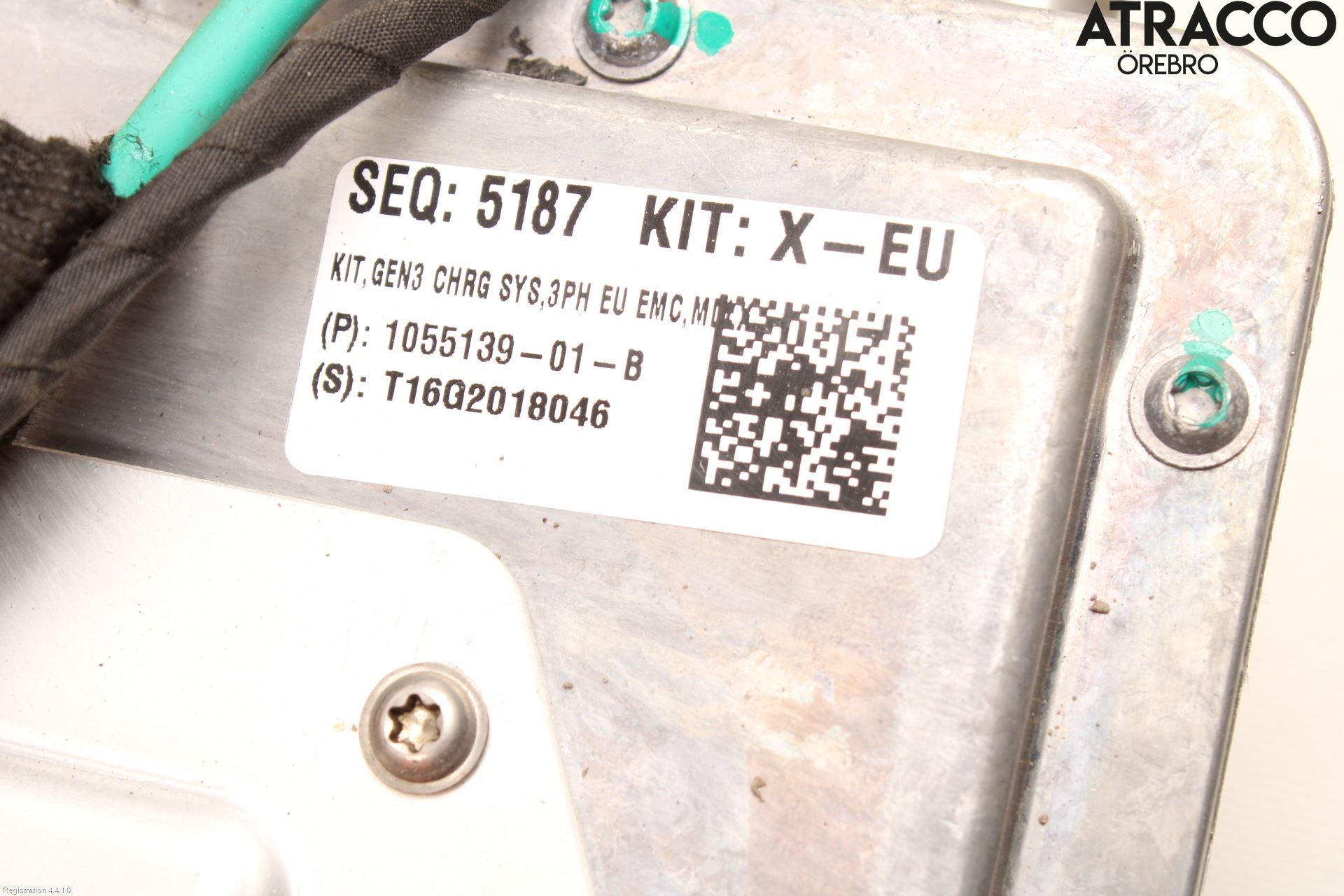 Tesla MODEL X 16- Batteriladdare Högspänning