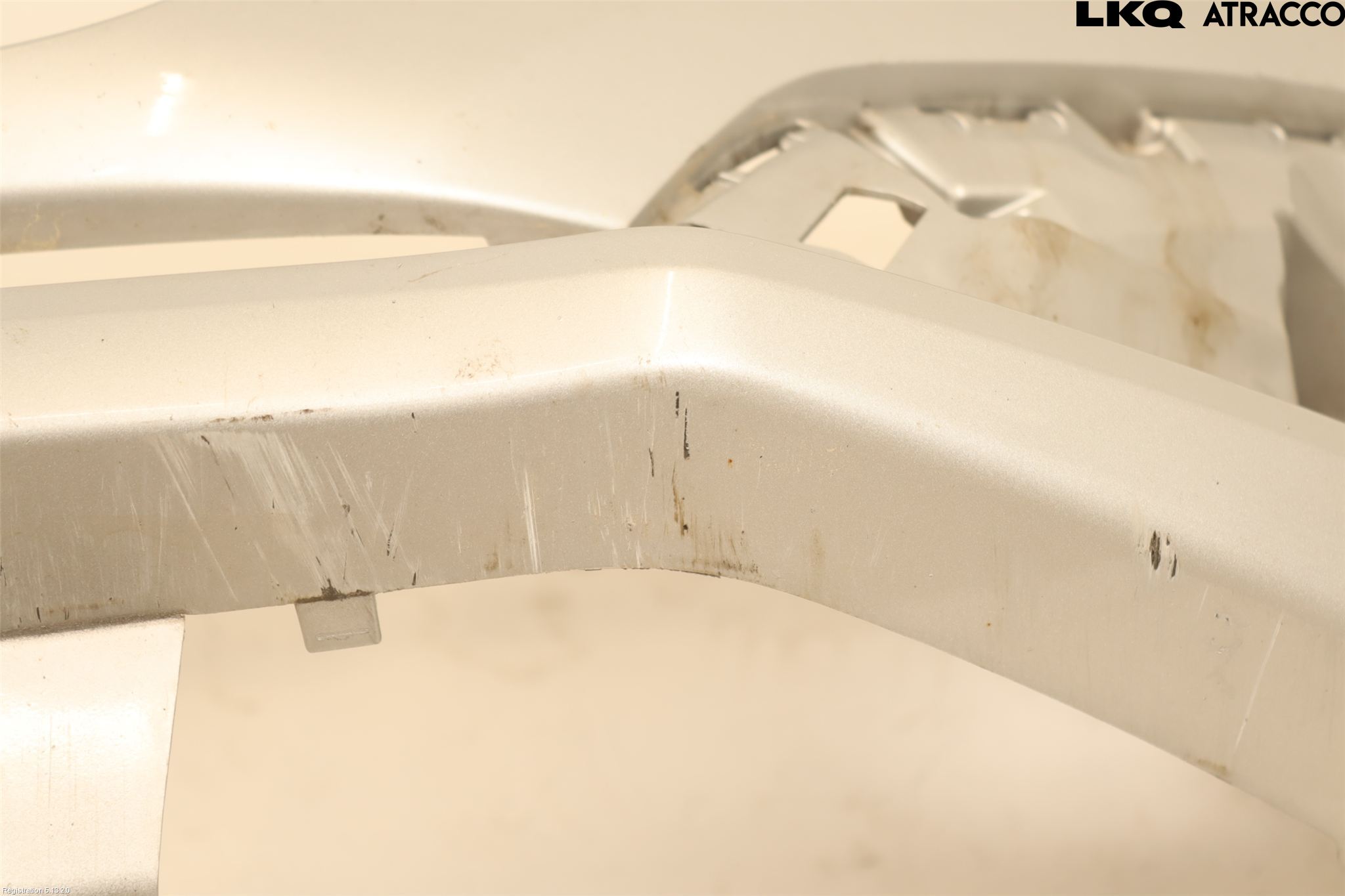 Peugeot PEUGOT 208 16-19 Stötfångarbeklädnad Fram