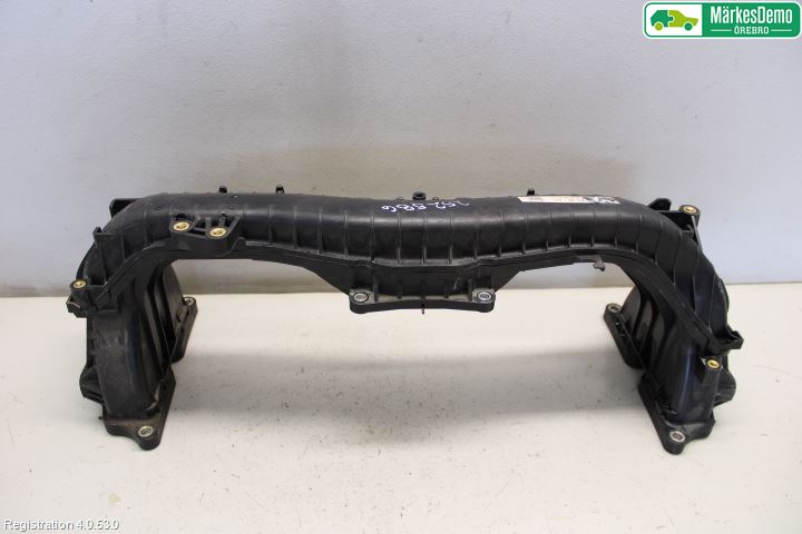 Subaru LEGACY 10-14 Grenrör Insug