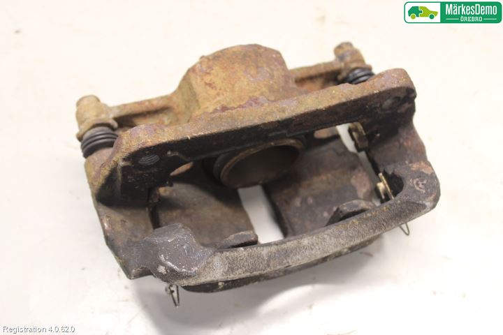 Suzuki VITARA 15- Bromsok Fram Vänster