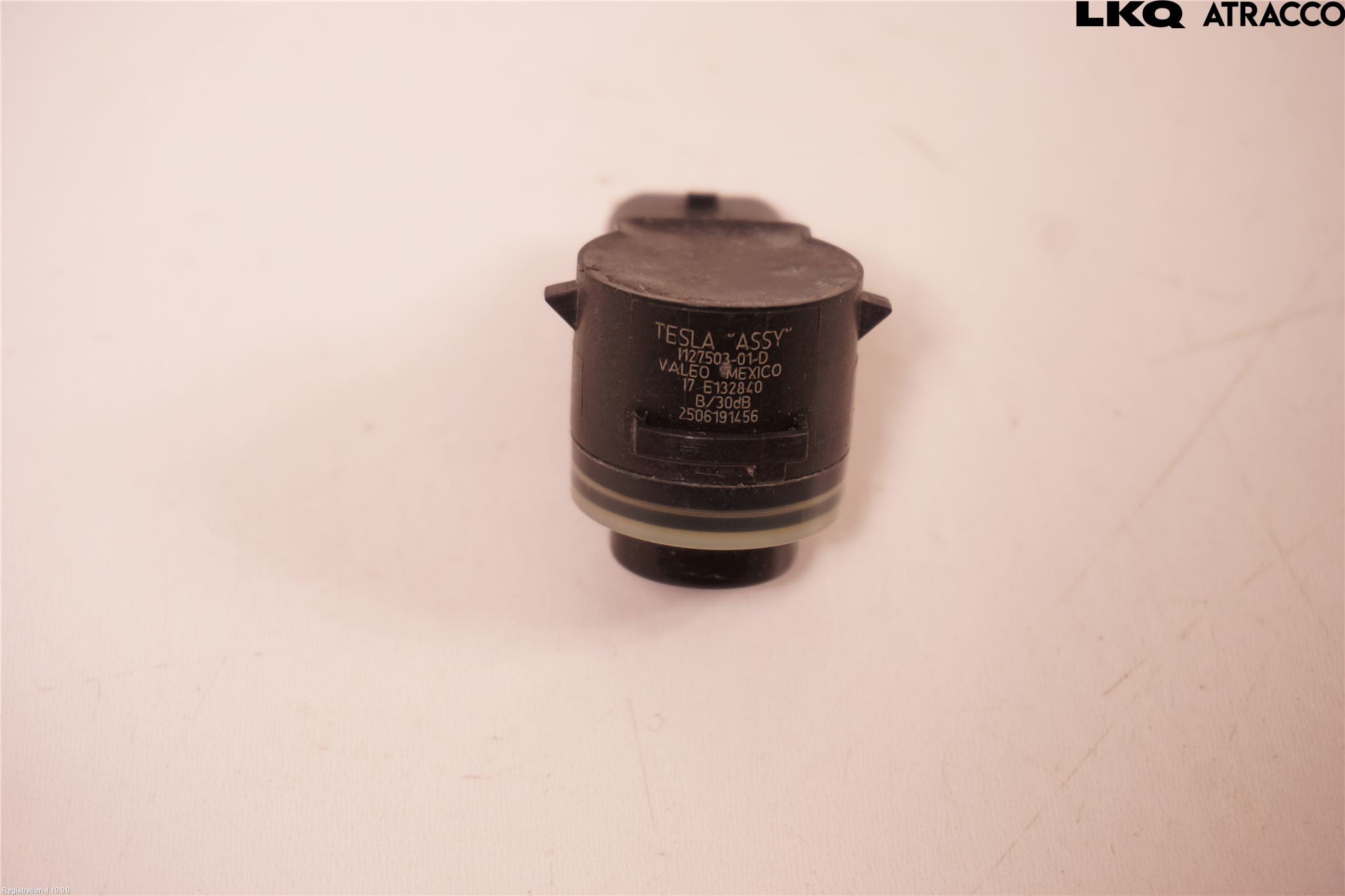 Tesla MODEL 3 17- Parkeringshjälp Frontsensor