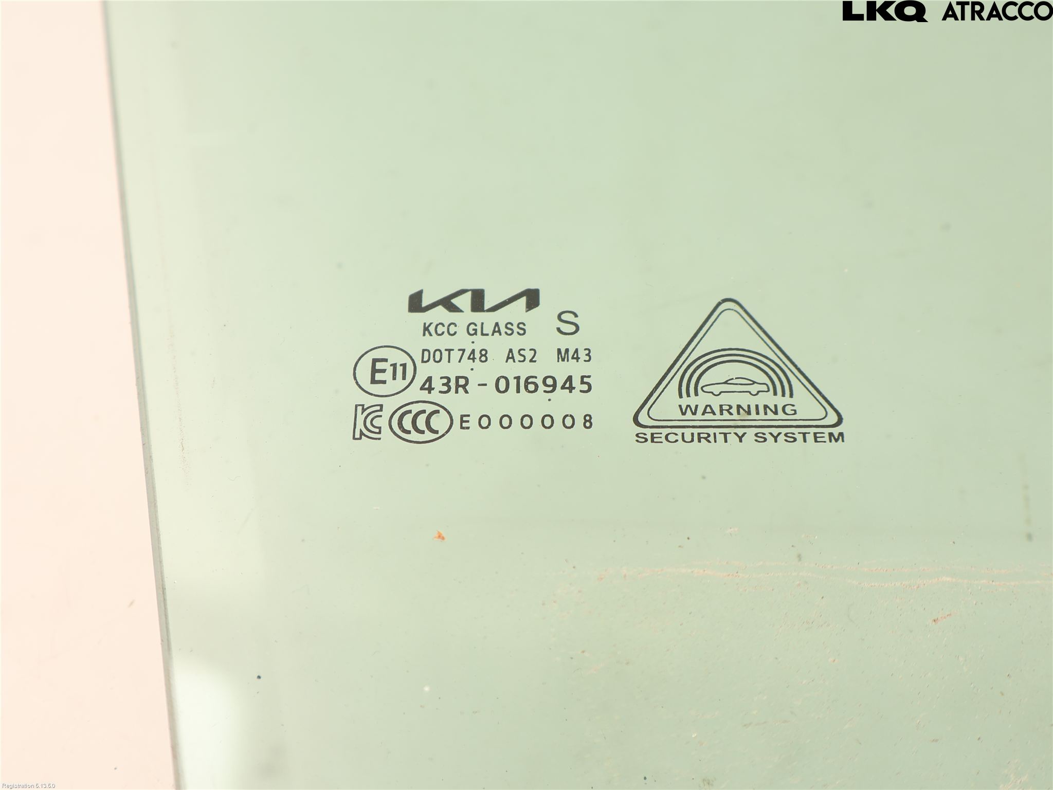 Kia EV3 26->> Dörruta Fram Höger