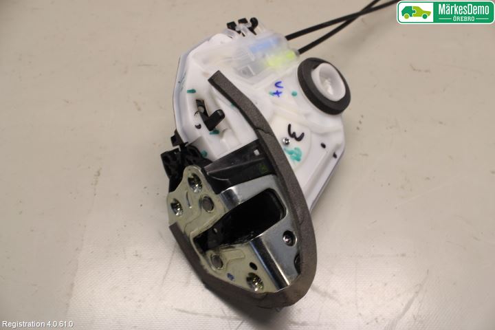 Peugeot 108 15-22 Låskista-Dörrlås