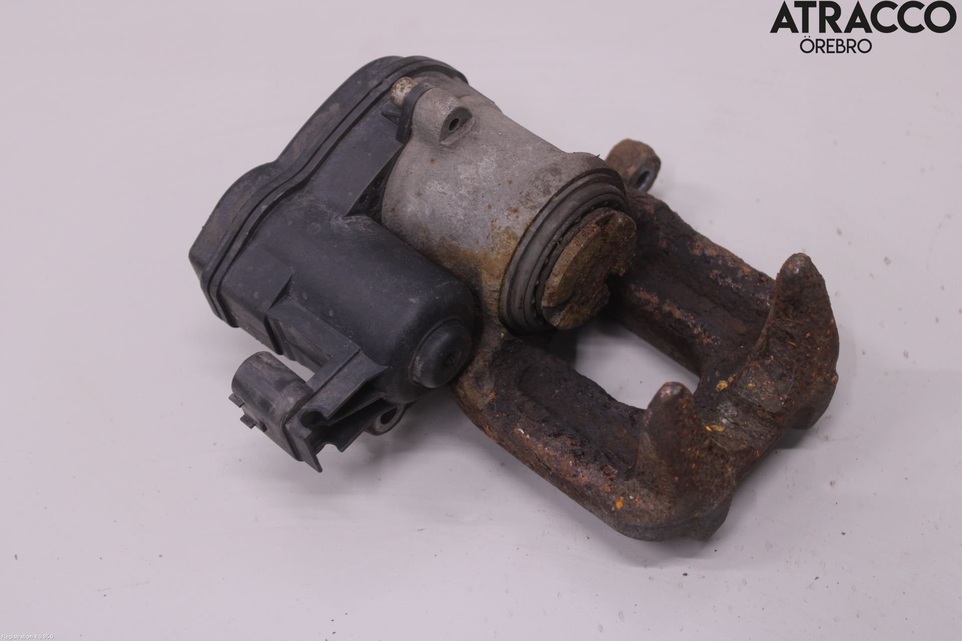 BMW 5 F10/F11/F18 09-17 Bromsok Bak Höger