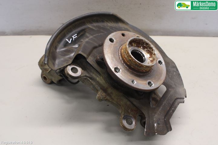 Nissan QASHQAI 14-17 Styrspindel Lagerhus Vä