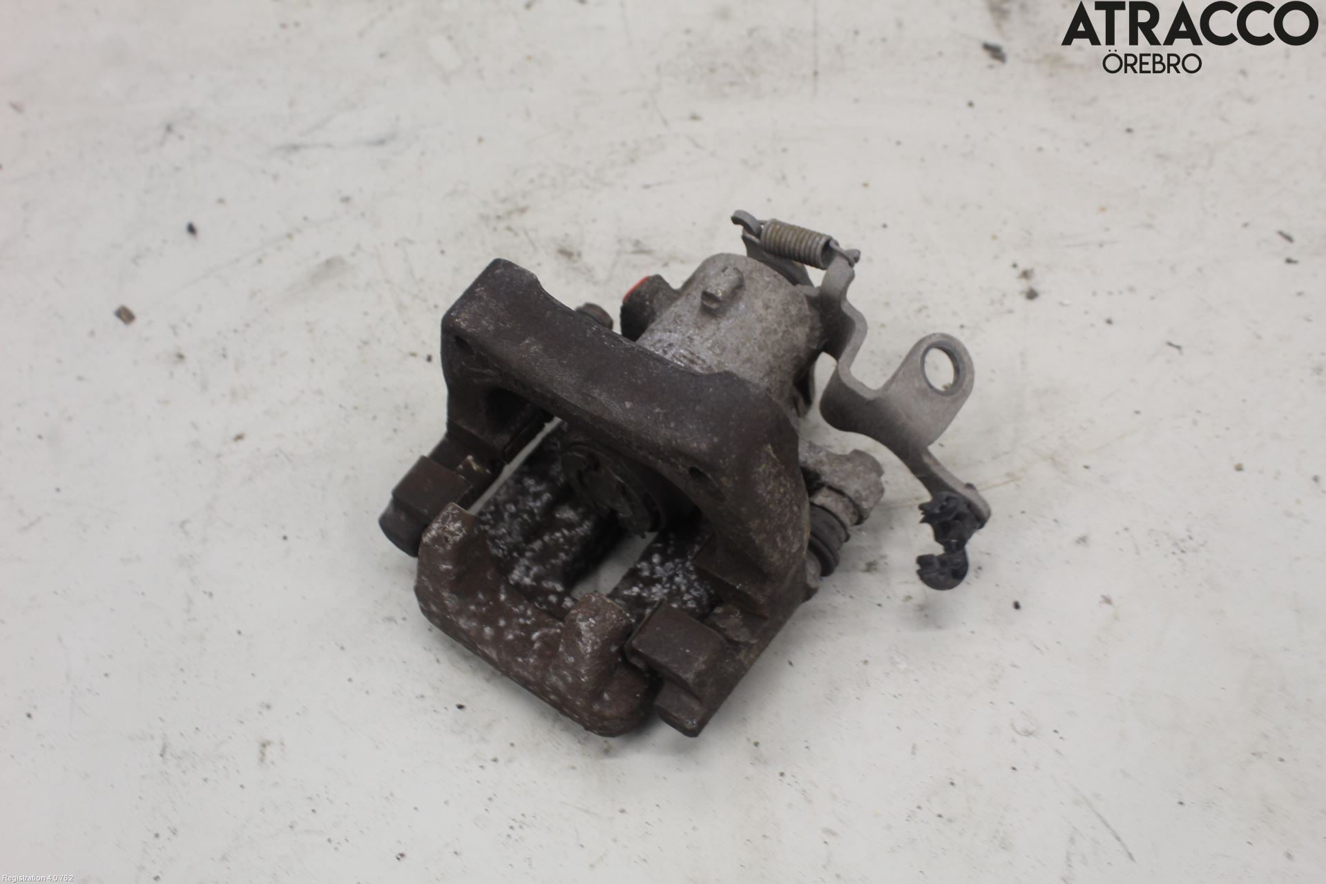 Peugeot PARTNER 16-18 Bromsok Bak Vänster