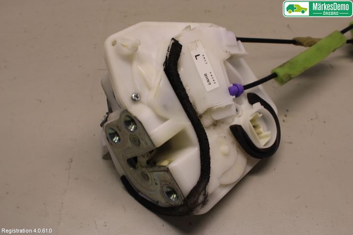 Mazda 3 III 14-19 Låskista-Dörrlås