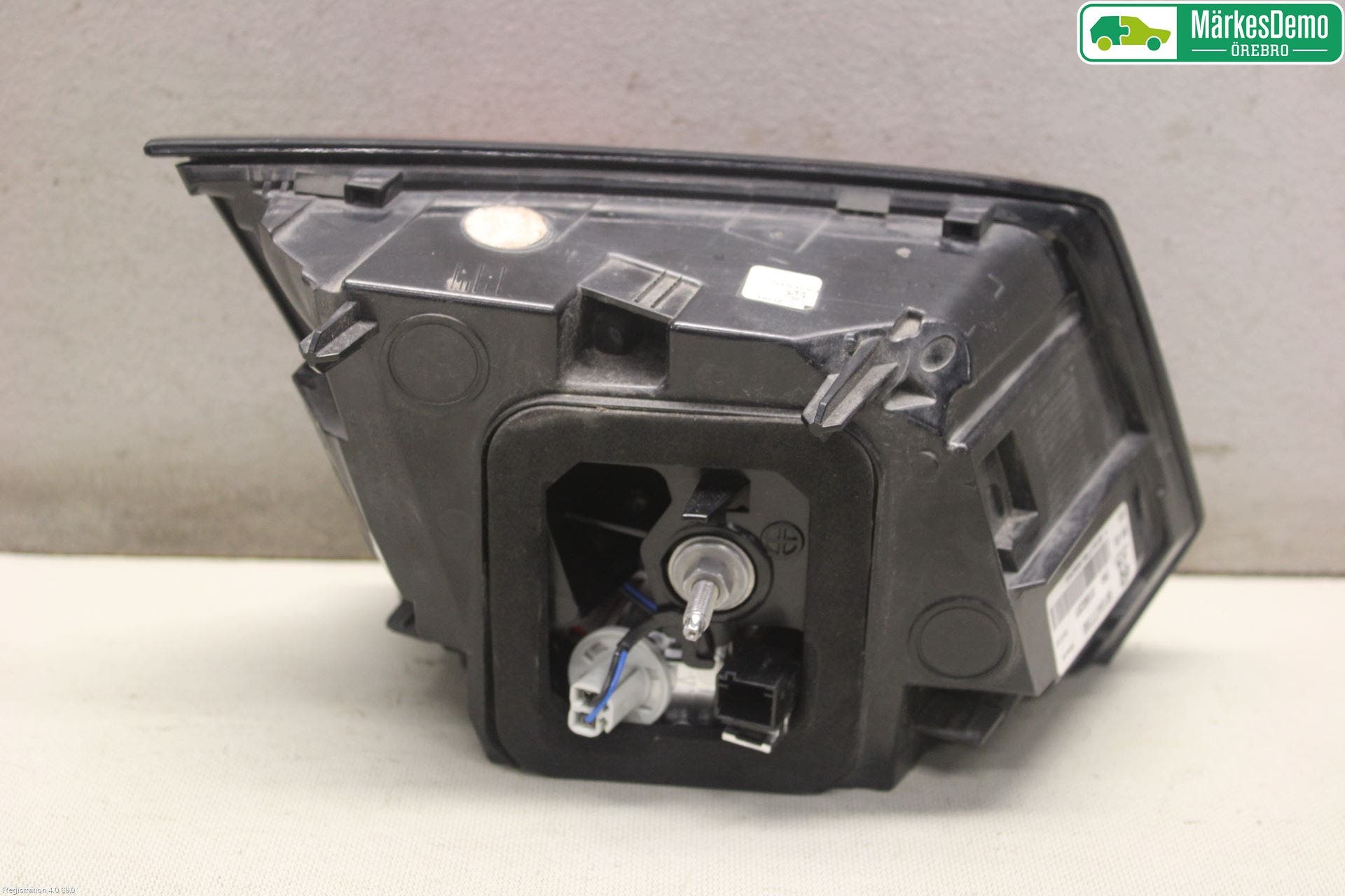 Peugeot 3008 17-24 Bakljus Lucka Hö