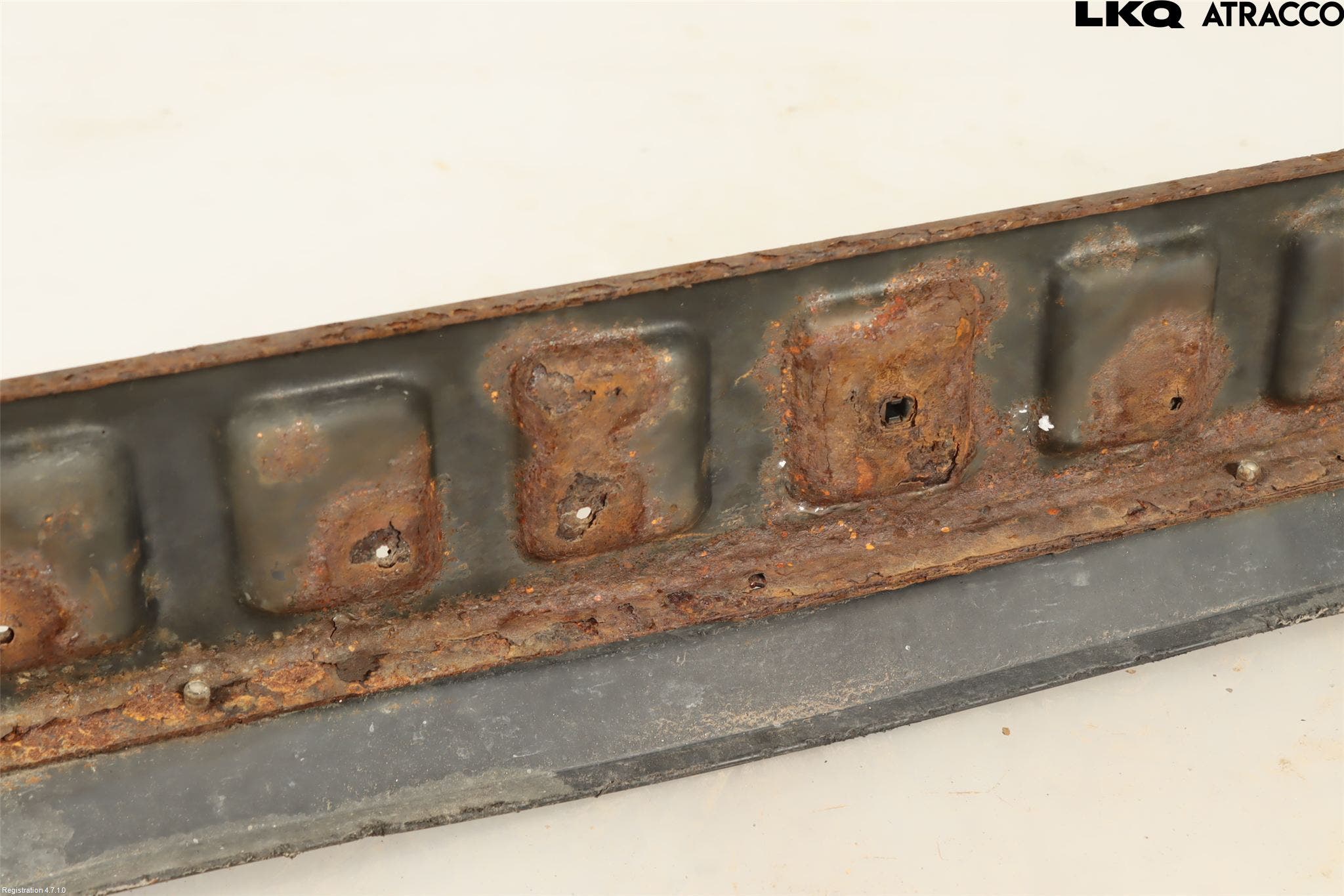 Volvo V70 08-13 Kylarfäste-Ram-Balk