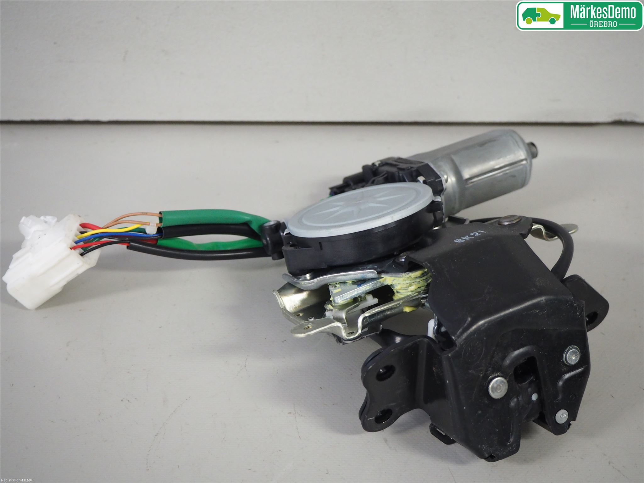 Mitsubishi OUTLANDER 13-21 Låskista Baklucka