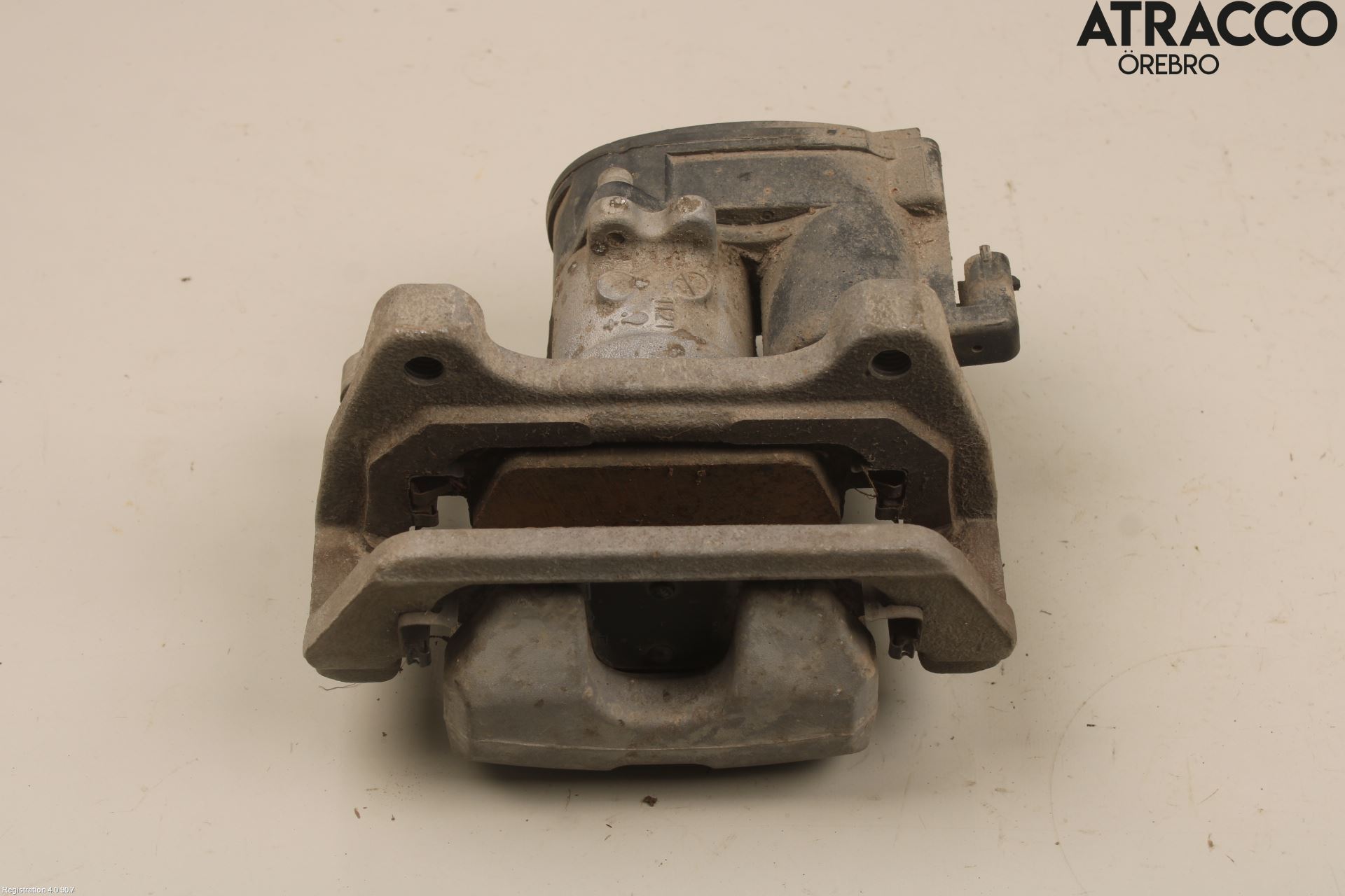 Tesla MODEL 3 17- Bromsok Bak Vänster